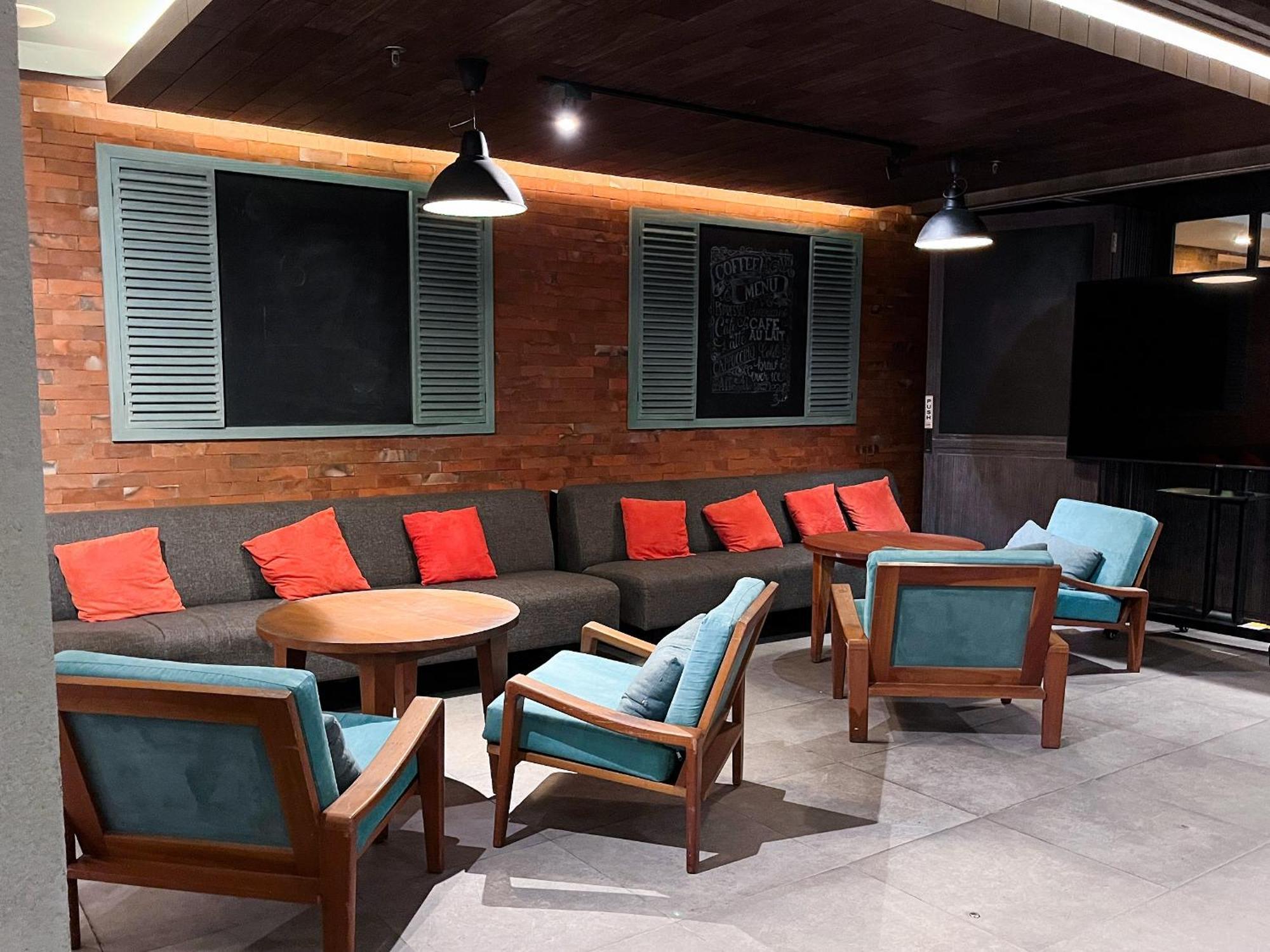 Luminor Hotel Legian Seminyak - Bali Exteriör bild