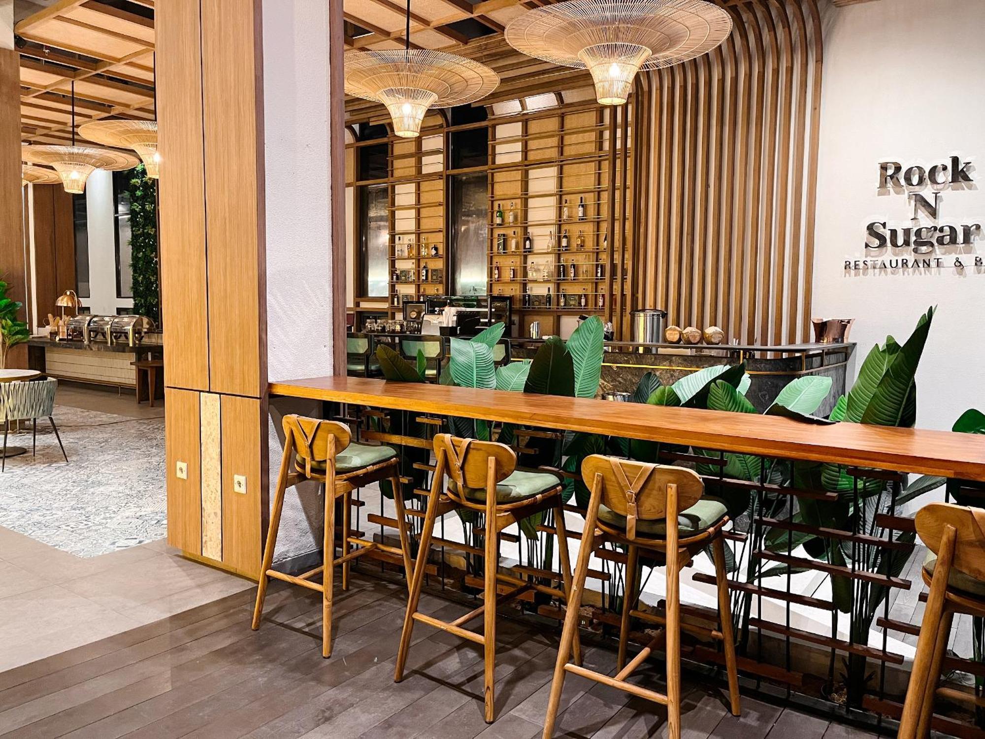 Luminor Hotel Legian Seminyak - Bali Exteriör bild